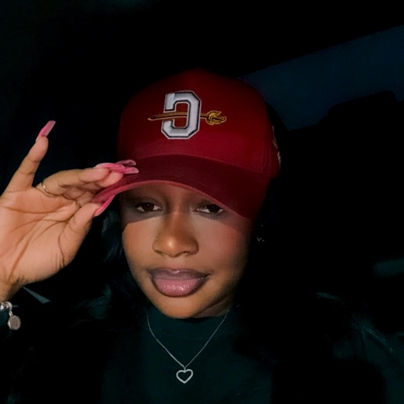 Meet your Posher, Mani - Picture 1 of 1